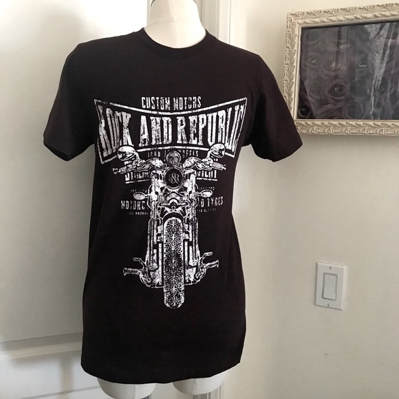 T~Shirt / Rock and Republic / Custom Motors / 💜HP💜 - Picture 2 of 8